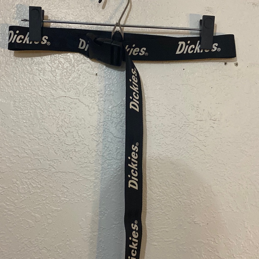 Never worn dickies belt
